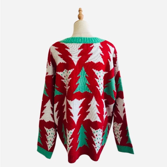 33 Degrees Christmas Tree Print Red Green Oversized Festive Sweater Size Medium - Picture 5 of 10